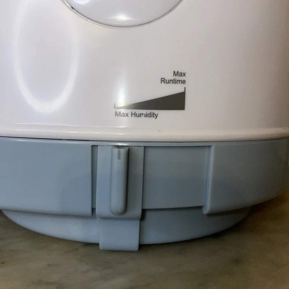 Sunbeam‎ Cool Mist Humidifier SCM1746-UM White ~1.5 gallons